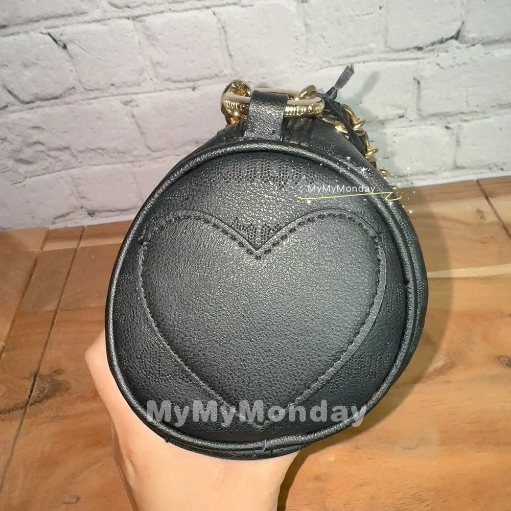 Juicy Couture Princess Charming Shoulder Bag - Picture 7 of 8